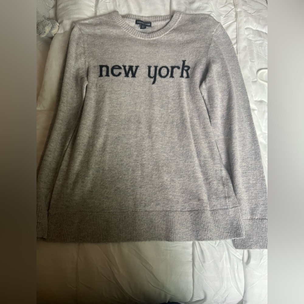 Saks Gray Sweater with 'New York' Design
